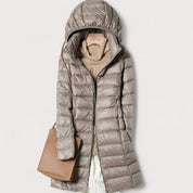 Emilia | Damen Ultraleichte Steppjacke Winterjacke mit Abnehmbarer Kapuze 0