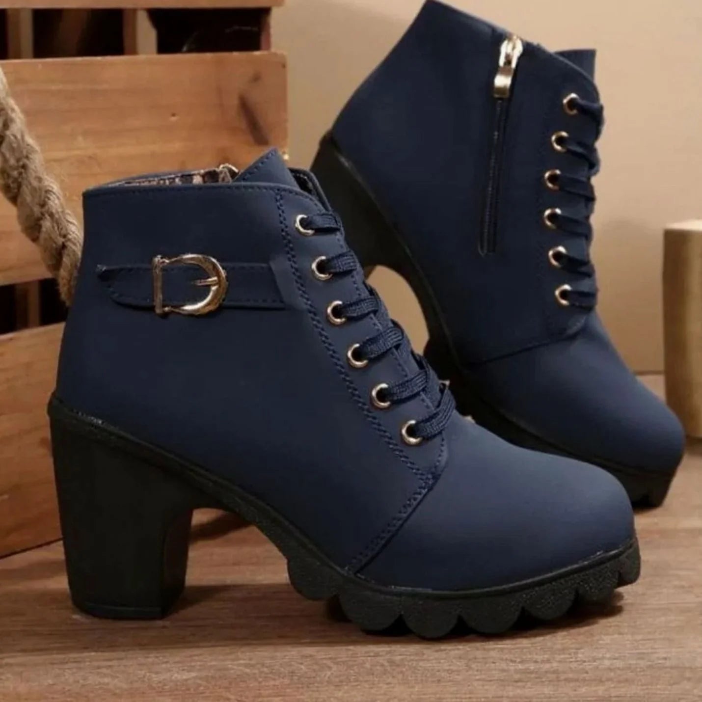 Nora | Damen Schnür-Stiefeletten mit Blockabsatz und Profilsohle 3