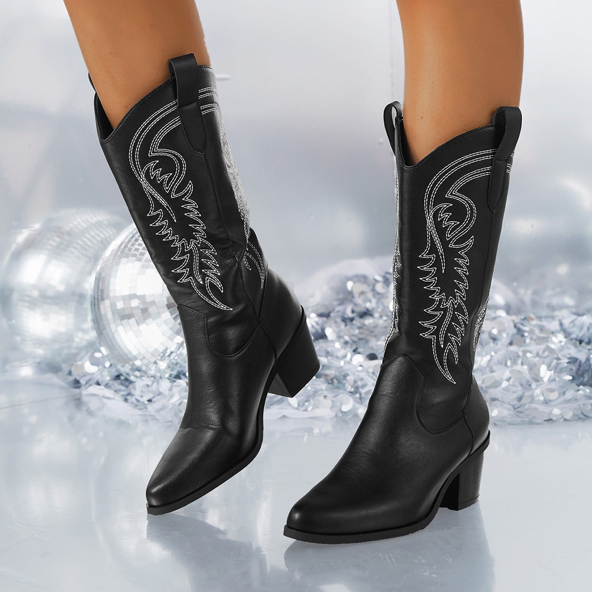 Czarny